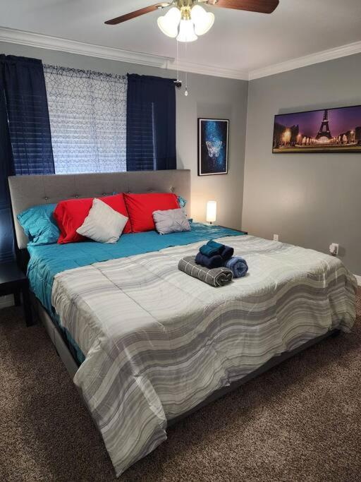Blue Shark *E4* @ Midtown Comfortable 1Br King Apartment Houston Extérieur photo